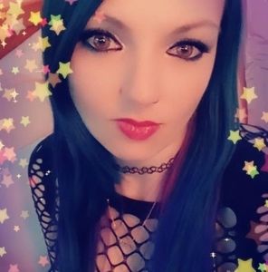 Meet your Posher, Natasha